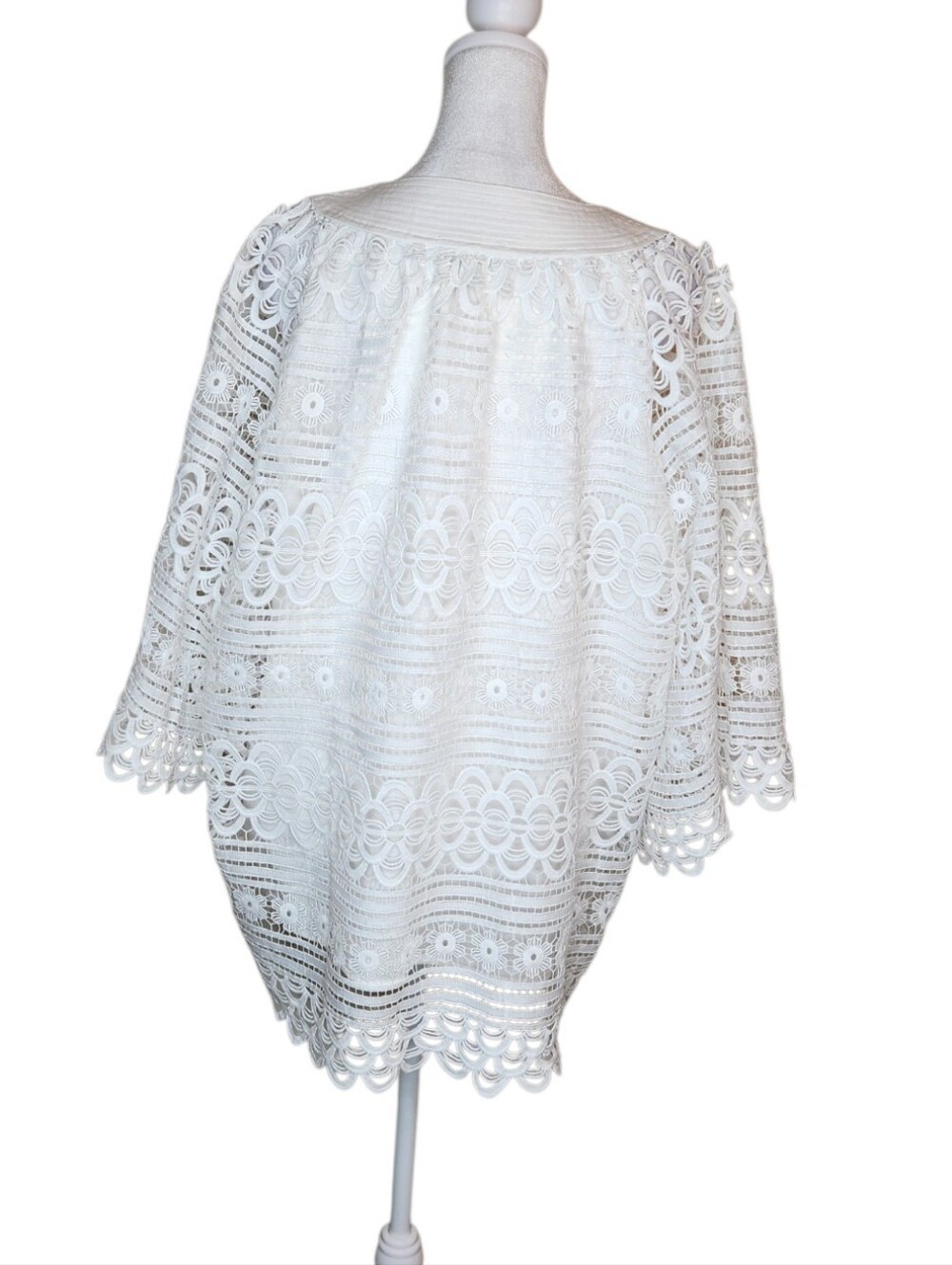NEW Avara Casey Top White Crochet Lace 3/4 Bell Sleeve Size XL - Picture 3 of 9